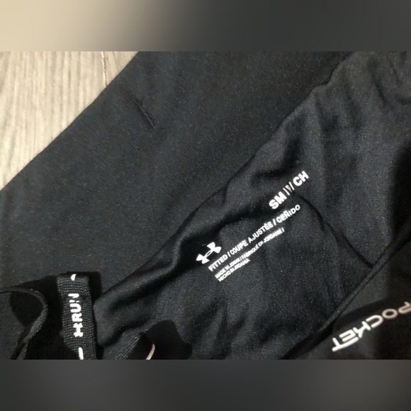 ➕ Under Armour | Waist Band With Drawstring Shorts - Picture 3 of 4